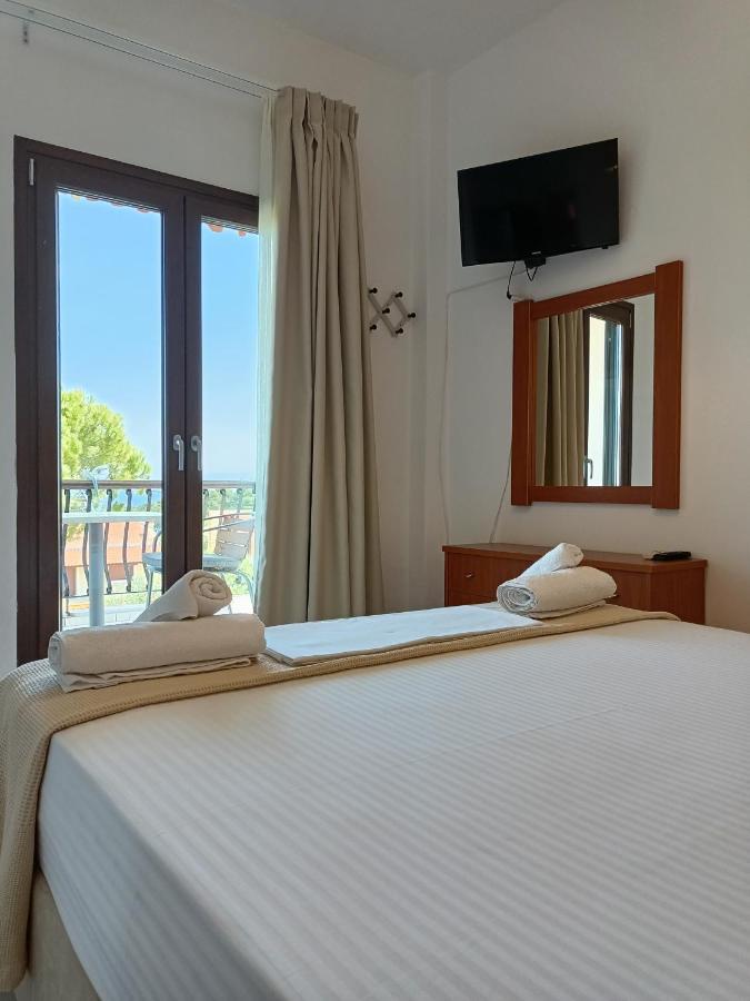 Marios Garden House Apartment Афитос Стая снимка