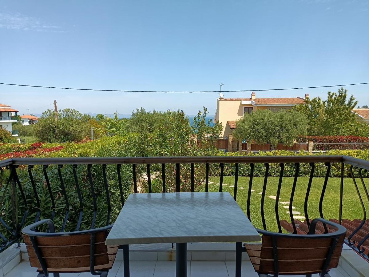 Marios Garden House Apartment Афитос Екстериор снимка