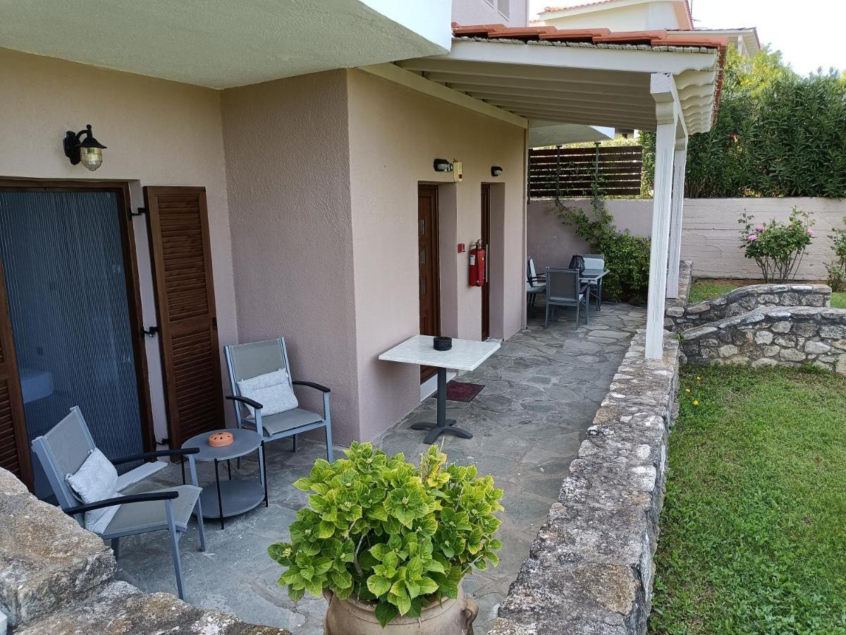 Marios Garden House Apartment Афитос Екстериор снимка