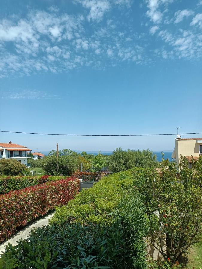 Marios Garden House Apartment Афитос Екстериор снимка