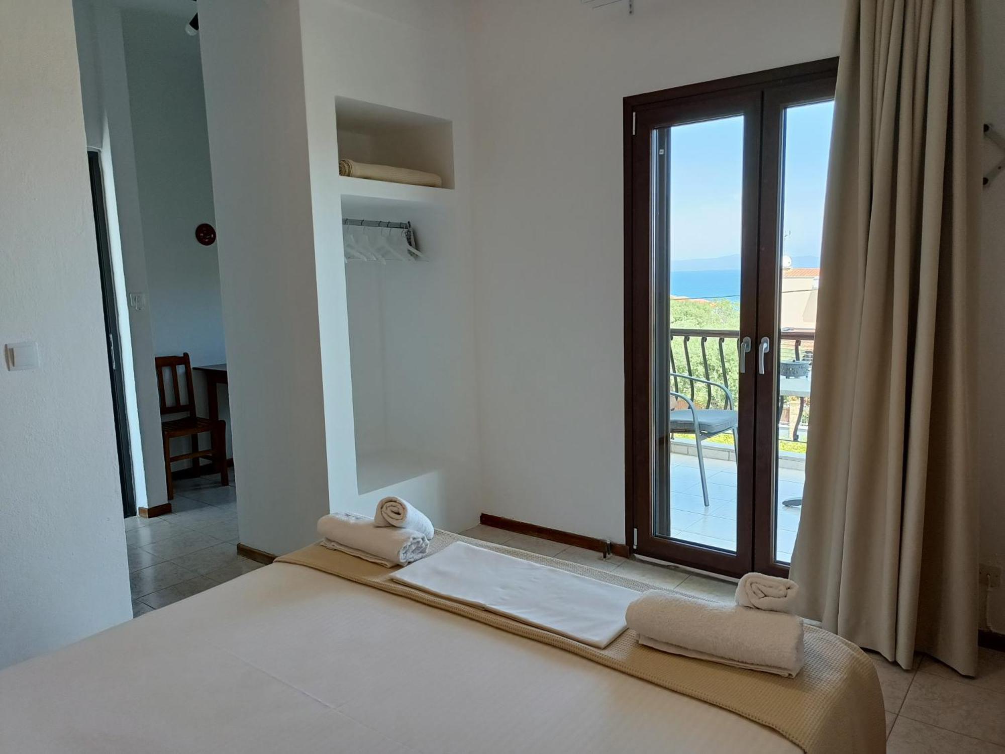Marios Garden House Apartment Афитос Стая снимка