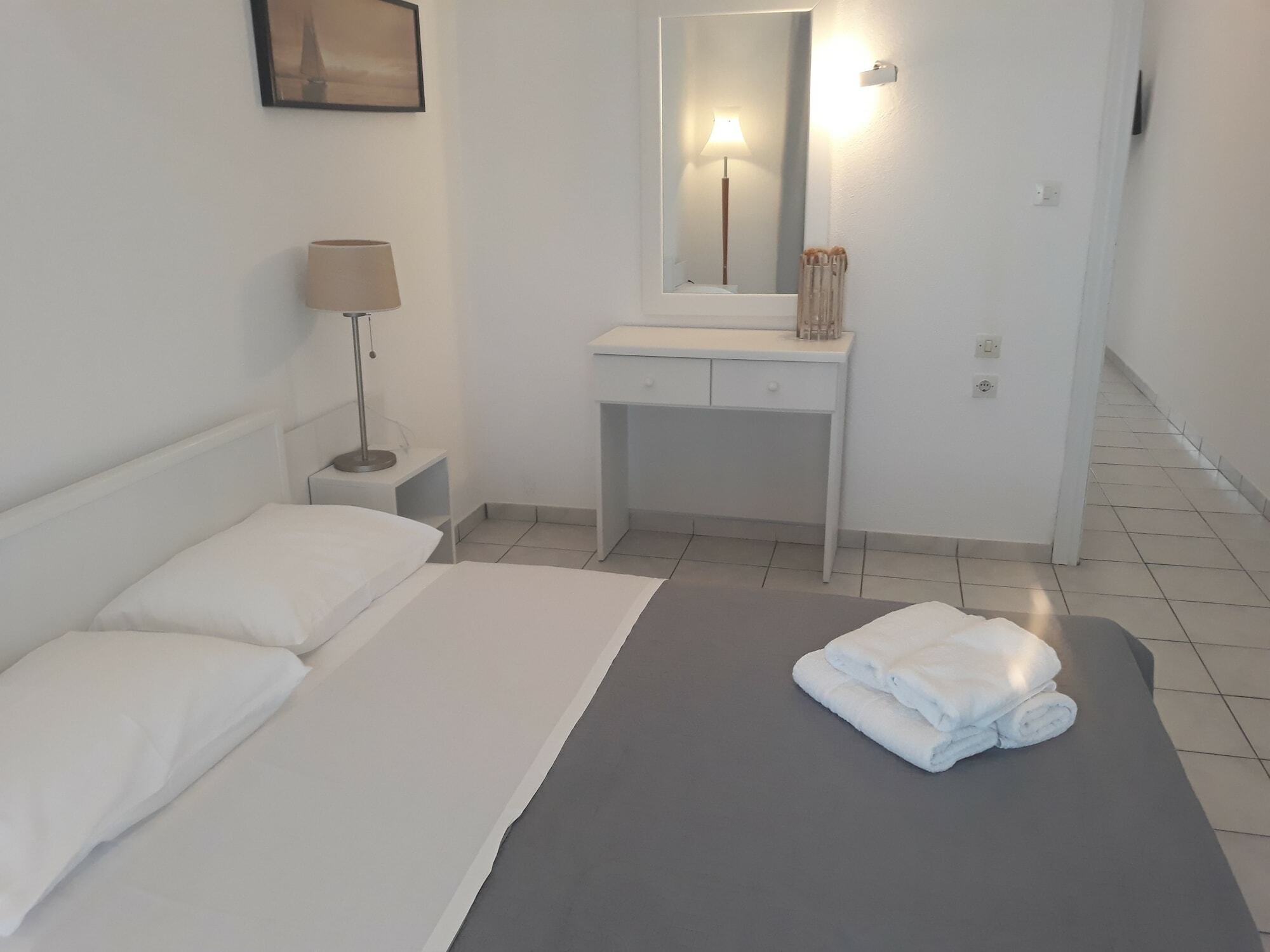 Marios Garden House Apartment Афитос Екстериор снимка